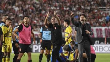 El drama de Altamirano tras sufrir una descompensación en el partido Estudiantes - Boca