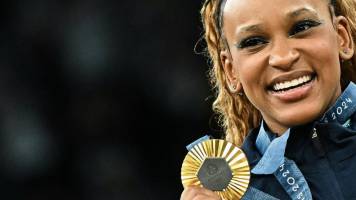 La brasileña Andrade supera a Biles y se lleva el oro olímpico en gimnasia