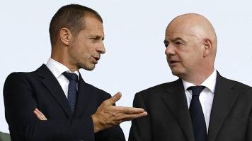 “El fútbol no necesita emperadores”, dice presidente de UEFA sobre Infantino