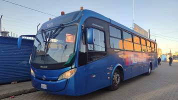 El bus municipal de El Alto habilita tres rutas para trasladar a los hinchas por Bs 1,50 hasta el Titán de Villa Ingenio 