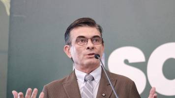 Presidencia anuncia la presencia de Rodrigo Paz en el partido Bolivia - México