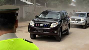 Paz y Camacho llegan al Tahuichi Aguilera para el corte de cinta y el partido inaugural Bolivia vs México