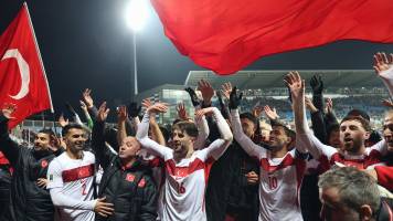 Turquía derrota a Kosovo 1-0 y regresa a un Mundial tras 24 años de ausencia