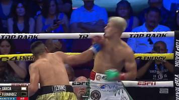 Video: El boliviano Mateo Fernández noquea al invicto ‘Kid Kansas’ y asombra al mundo del boxeo