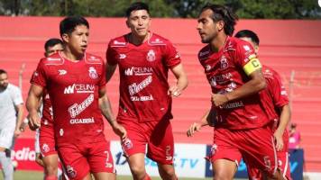 Guabirá deja atrás la polémica de Ferrel y festeja ante Aurora