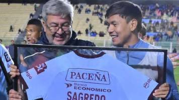 Bolívar reconoce a José Sagredo tras cumplir 200 partidos oficiales con el club