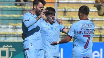 Bolívar golea 5-2 a Totora Real Oruro en el arranque del torneo ‘todos contra todos’