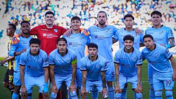 Bolívar, primer club boliviano en registrar 2.000 partidos desde la creación de la Liga