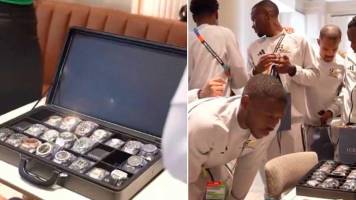 Estos son los lujosos regalos que recibieron los jugadores de Sudáfrica por el empate con República Checa