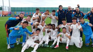 España también reina en sub-15 al ganar el primer Mundial de la FIFA ante los checos 