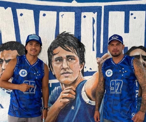 ¡El cariño no se borra! Los hinchas de Cruzeiro inmortalizan a Marcelo Martins en un mural