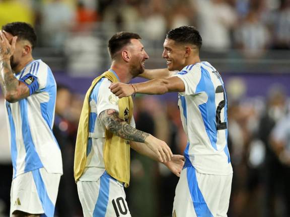 Video: No importó el dolor de la lesión, así vivió Messi el gol de Lautaro Martínez