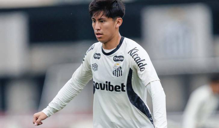 Miguel Terceros, figura de la selección boliviana, tendrá minutos este jueves en el Santos FC.