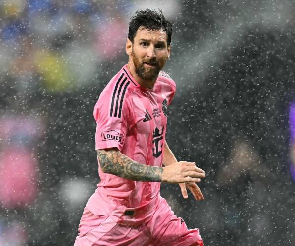Messi anota de cabeza su gol 100 con el Inter Miami