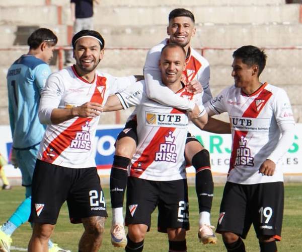 Always golea a Real Oruro y alcanza a Bolívar en el liderato del campeonato