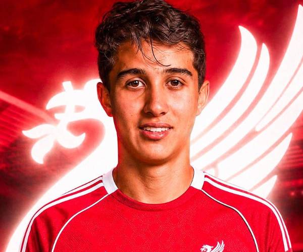 Liverpool anuncia fichaje de la joven promesa colombiana Samuel Martínez