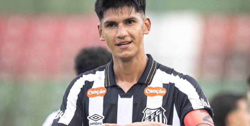 Marcelo Torrez, defensor del Santos FC, convocado a la selección boliviana.