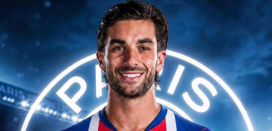 El delantero español pasará a filas del París Saint-Germain tras su paso por el Barcelona.