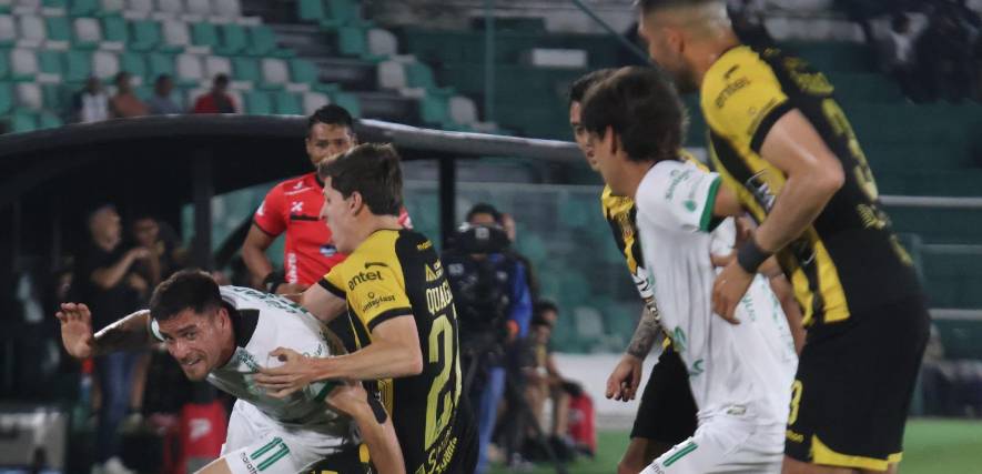 Incidencia del partido entre Oriente Petrolero y The Strongest.