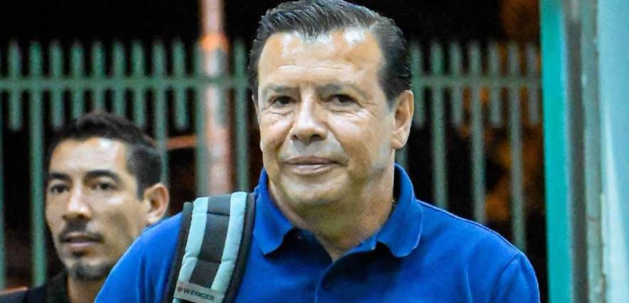 Erwin Sánchez, entrenador de Blooming.