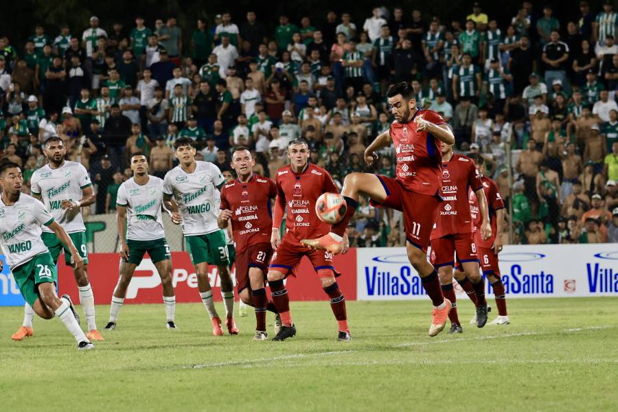 El partido se jugó a estadio lleno en Montero