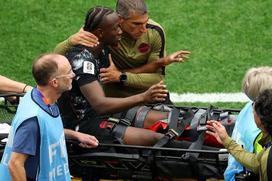 El canadiense Koné sale lesionado ante Catar en el Mundial 2026.