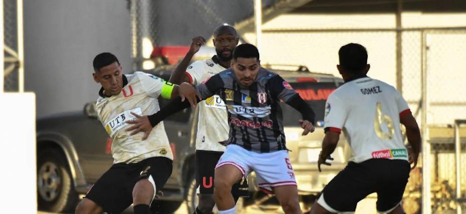 Incidencia entre FC Universitario e Independiente este domingo en el Félix Capriles.