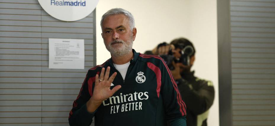 El entrenador del Real Madrid Jose Mourinho antes de la conferencia de prensa.