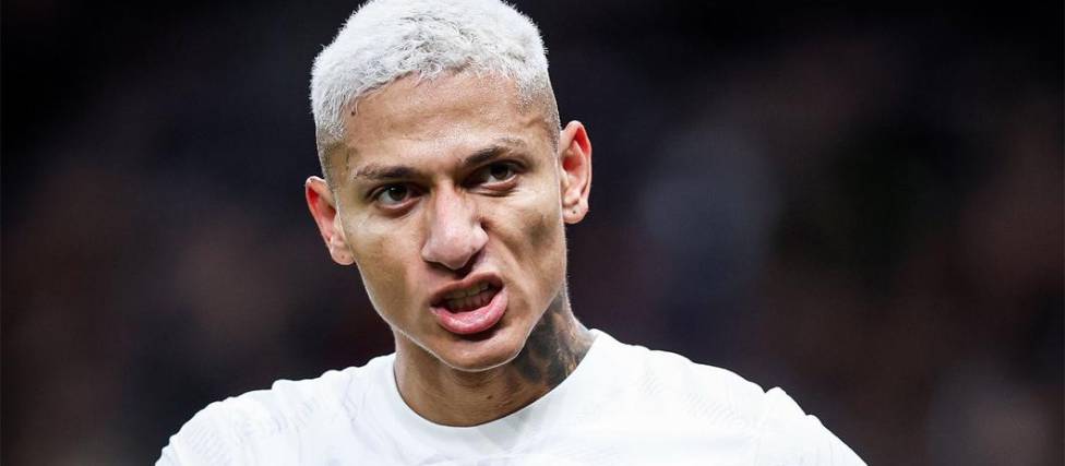 El delantero brasileño no fue inscrito por el Tottenham para disputar la Premier League.